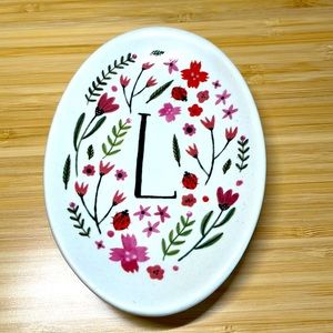 ✨LAST CHANCE✨ Amelia Herbertson “L” Monogram Ceramic Dish